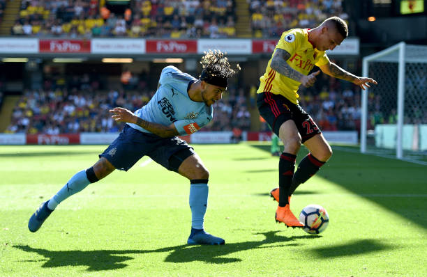 脚巴雷拉和 脚巴雷拉和